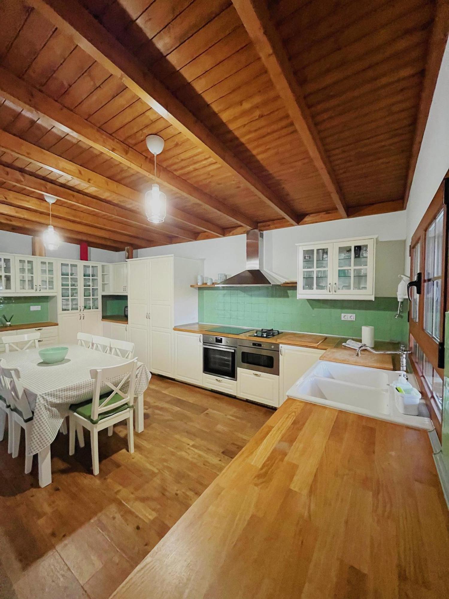 Villa Ines San Bartolomé Luaran gambar