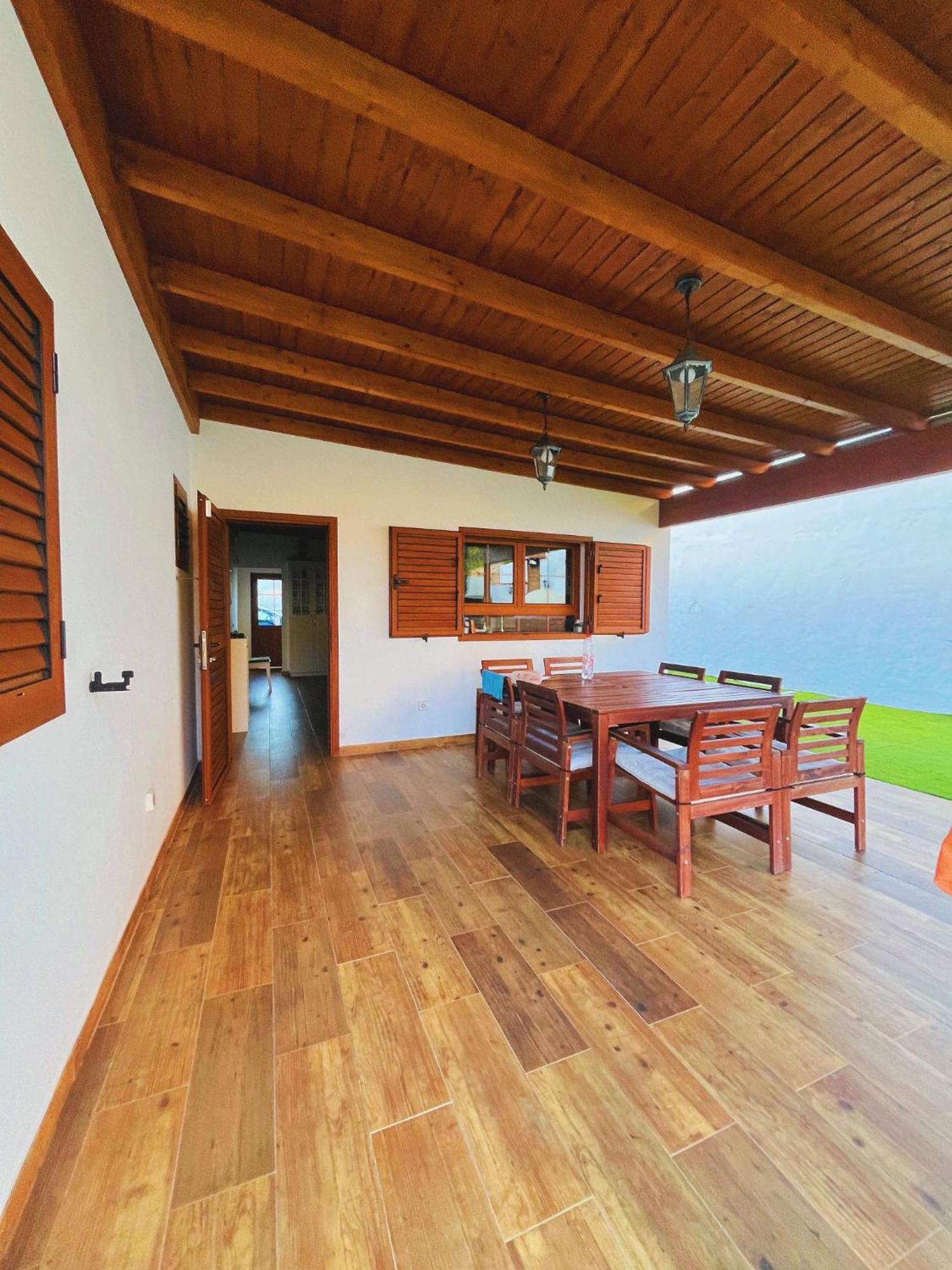 Villa Ines San Bartolomé Luaran gambar